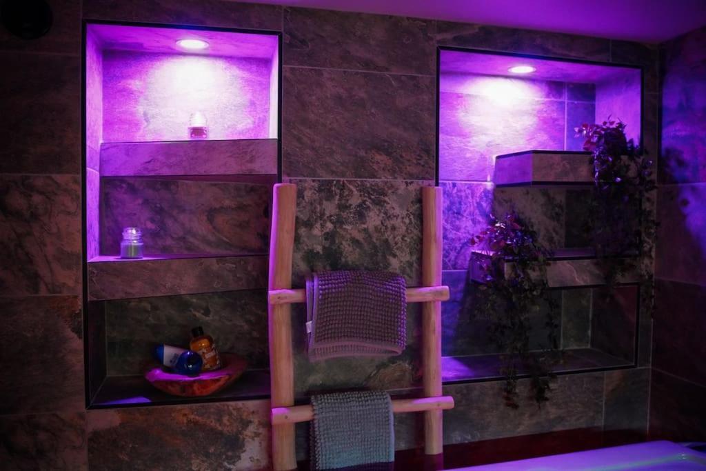 Nuit De La Sagesse "Jacuzzi Terrasse Et Parking Prive" Apartment Rouen Exterior foto